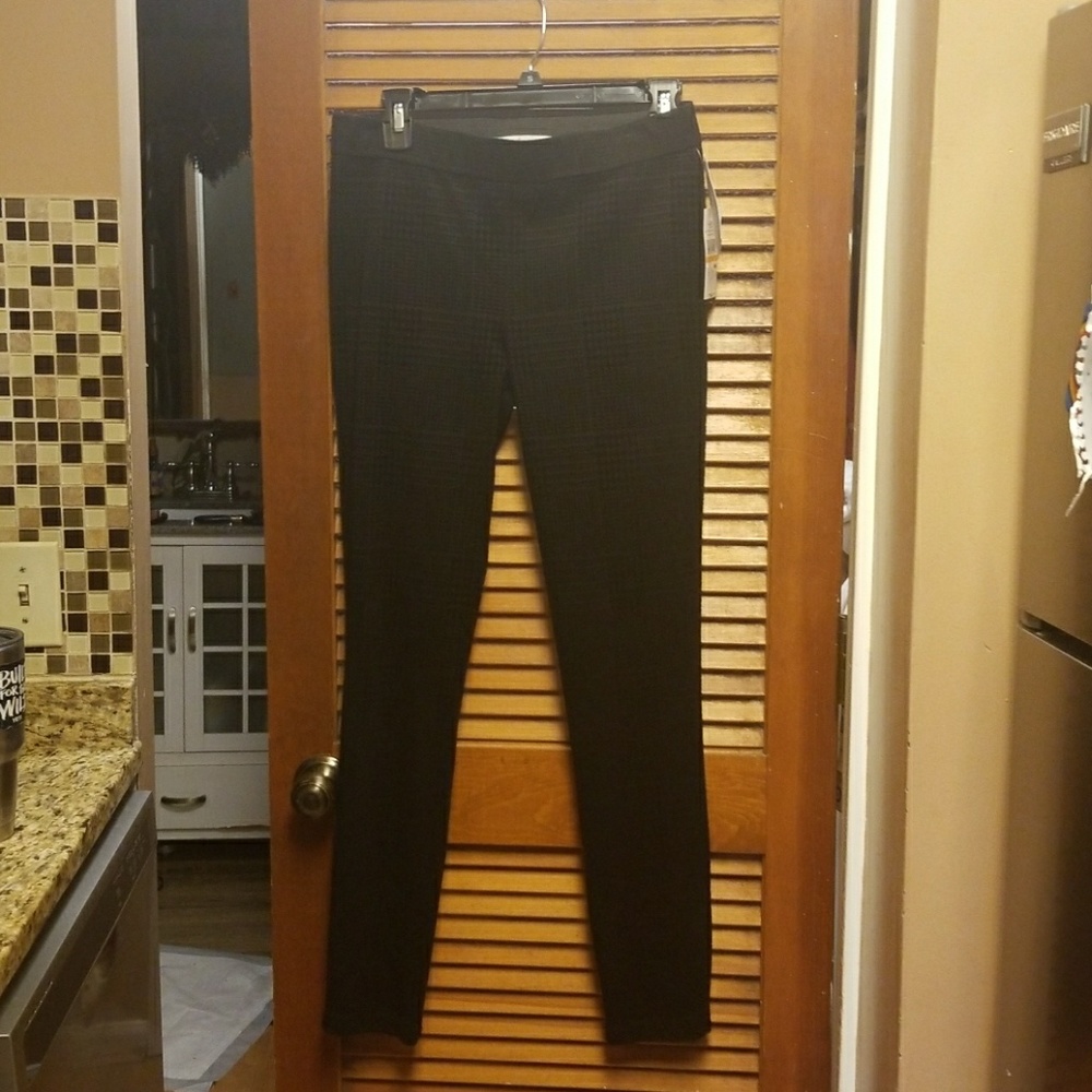 NWT black pants size small brand is Fever